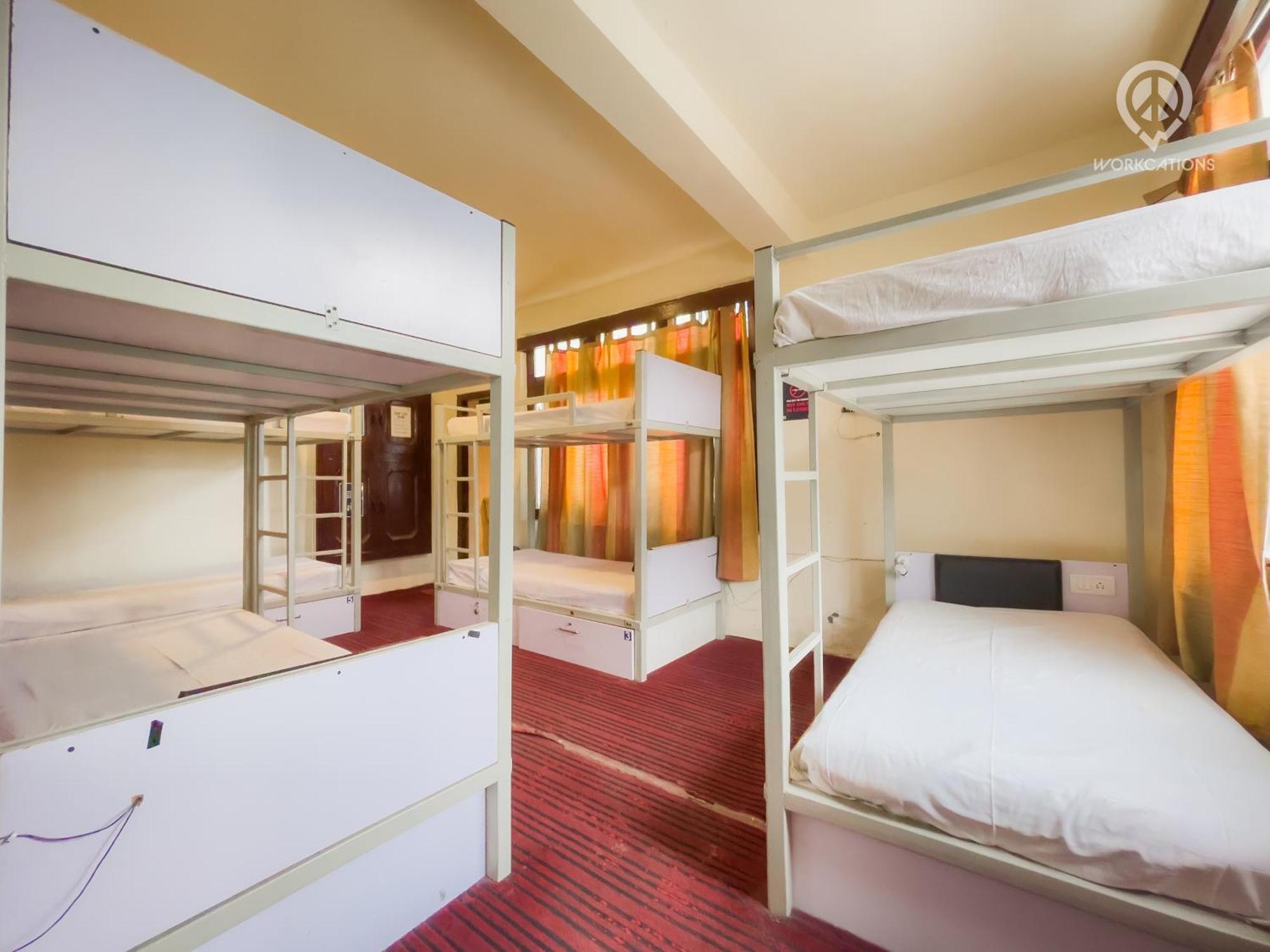 Dormigo Hostel Manali  Luaran gambar